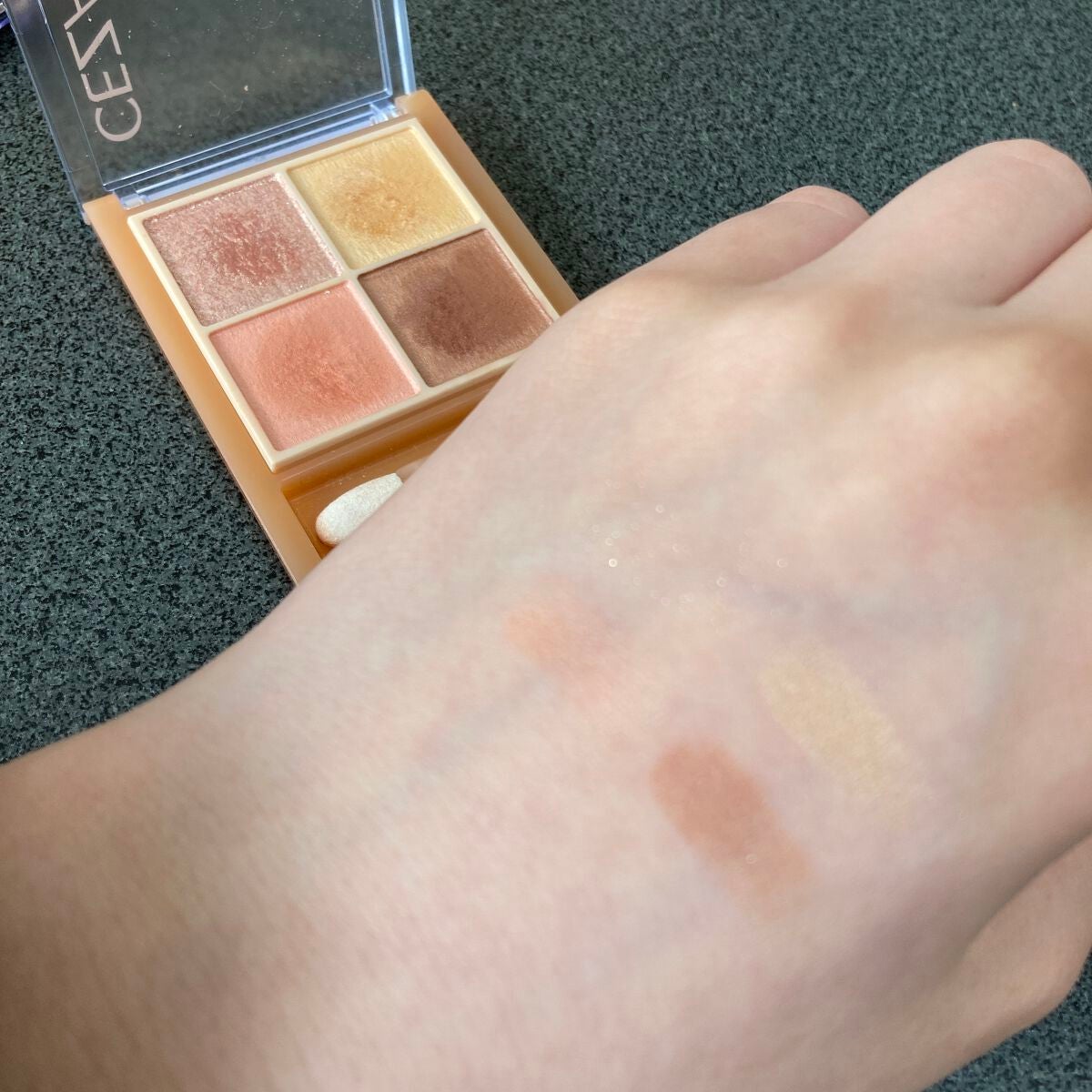 ベージュトーンアイシャドウ/CEZANNE/アイシャドウパレットを使ったクチコミ(4枚目)