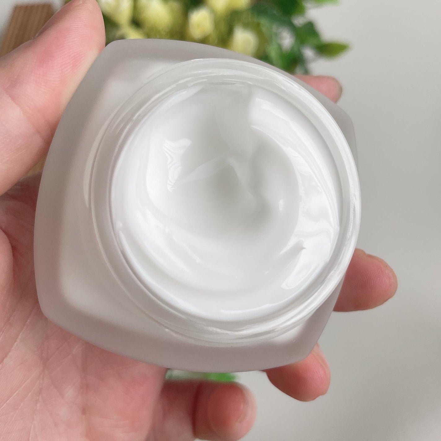 ロサ セレナイト スノーローズ エッセンス クリスタルスキン ローション/ROSA FAYRE/化粧水を使ったクチコミ(5枚目)