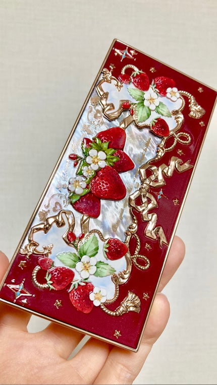 ストロベリーロココ アイシャドウパレット/FlowerKnows/アイシャドウパレットを使ったクチコミ(1枚目)