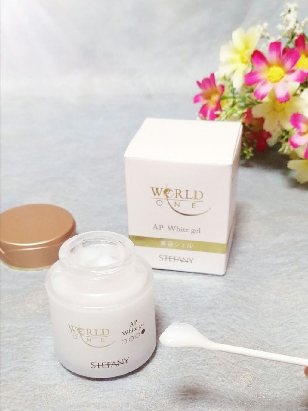 WORLD ONE アクティブパワーホワイトジェル/ステファニー/フェイスクリームを使ったクチコミ（2枚目）