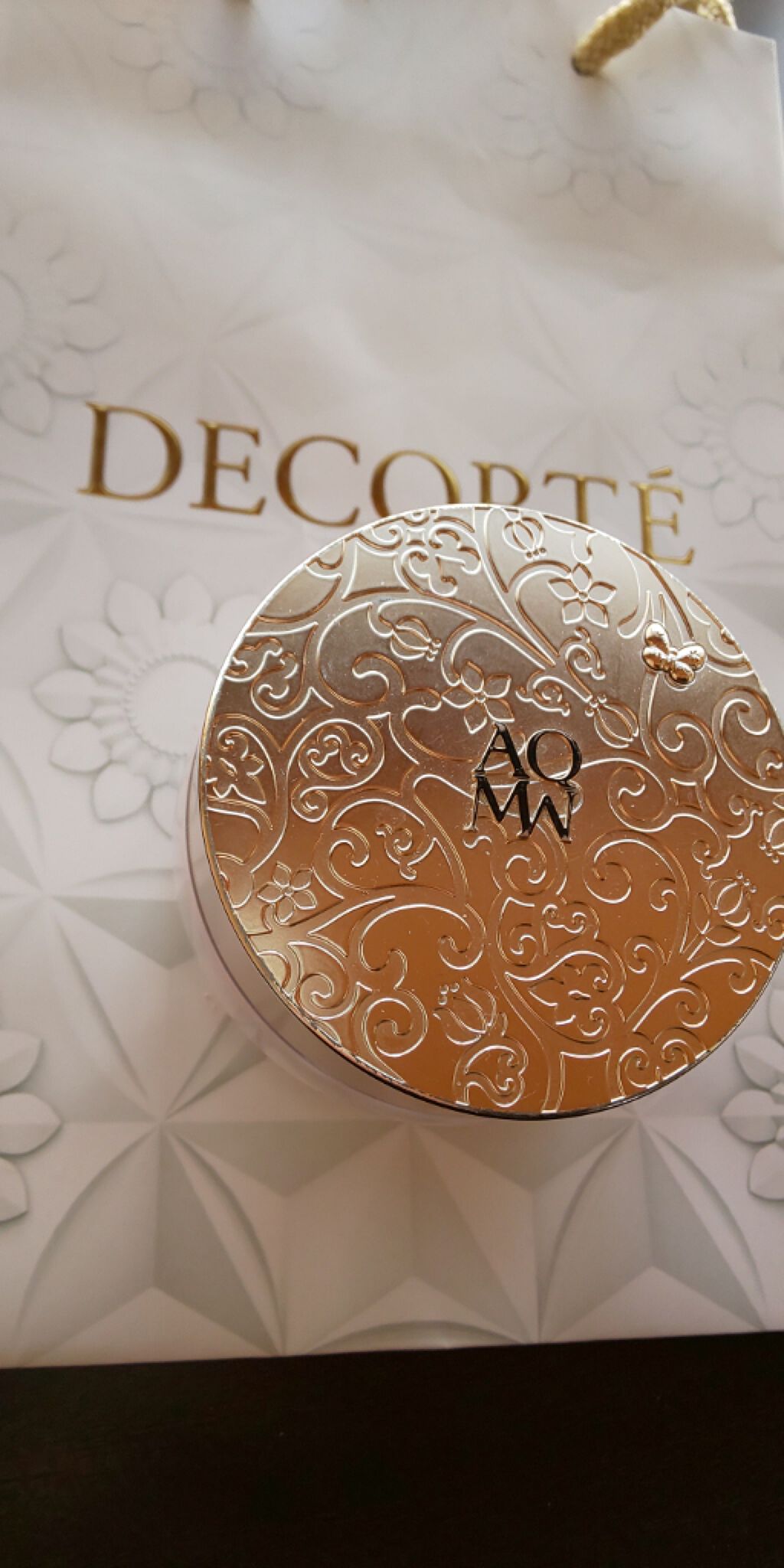 AQ MW フェイスパウダー/DECORTÉ/ルースパウダーを使ったクチコミ(1枚目)