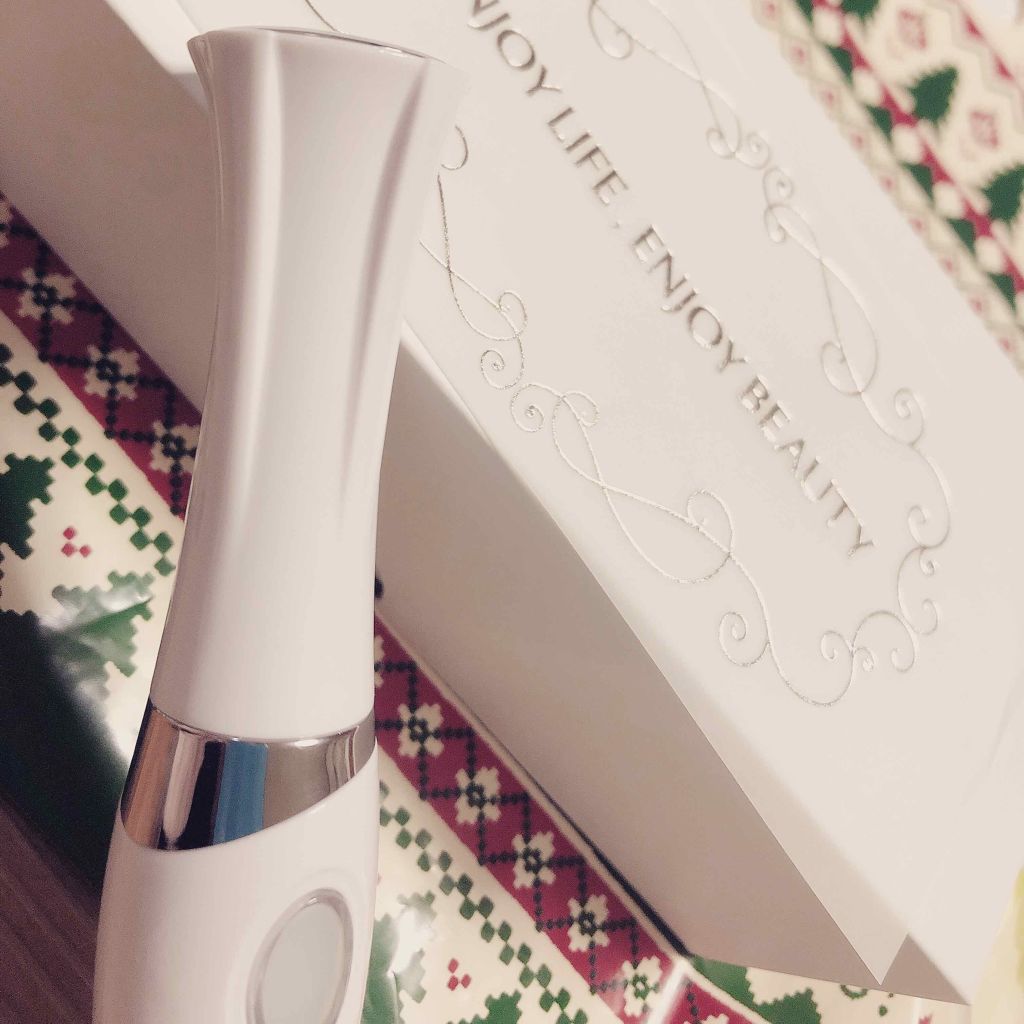 ジャスミン💠 on LIPS 「クリスマスにもらいました🎅挟み込むタイプじゃないのでやけどしに..」(1枚目)