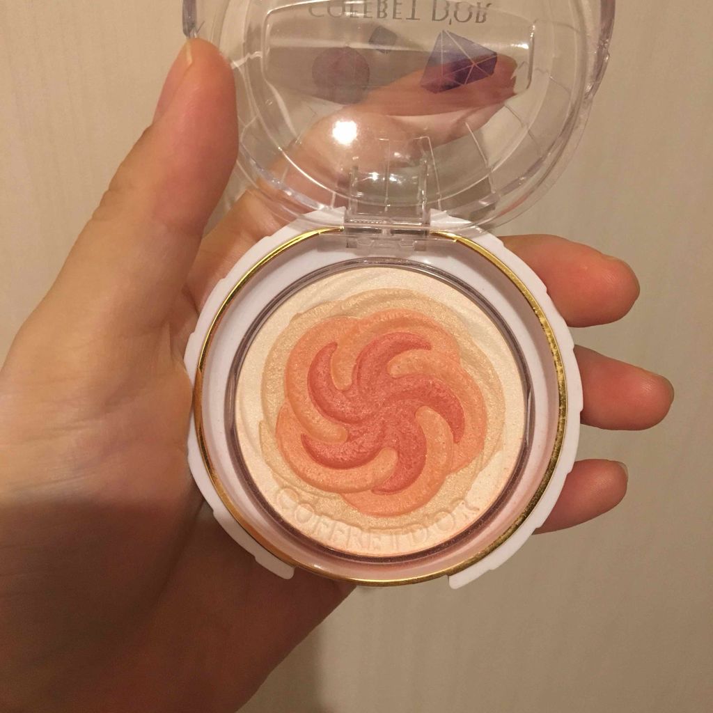 スマイルアップチークス/コフレドール/パウダーチークを使ったクチコミ(1枚目)