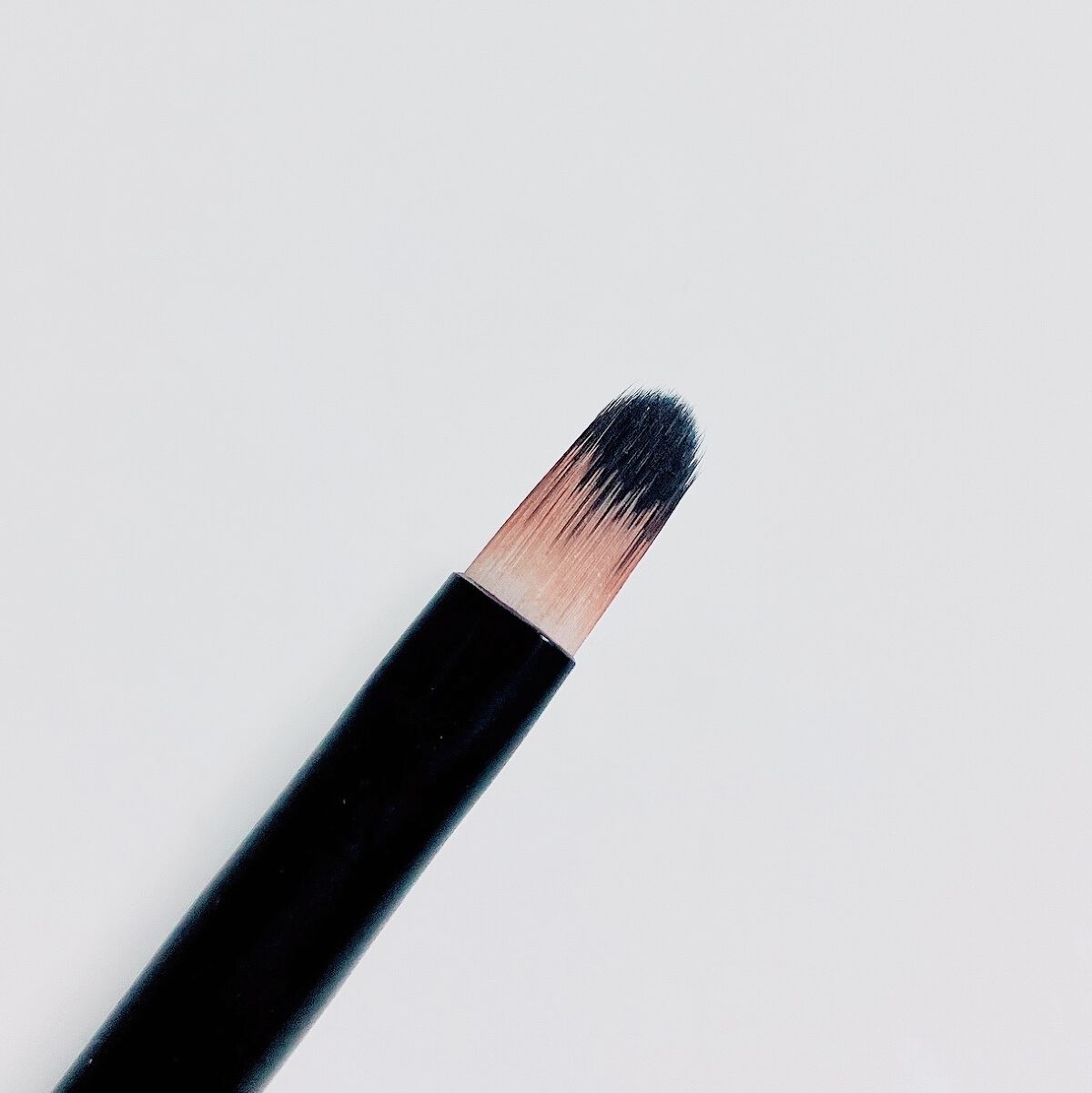 UR GLAM　EYESHADOW BRUSH B/U R GLAM/メイクブラシを使ったクチコミ（2枚目）