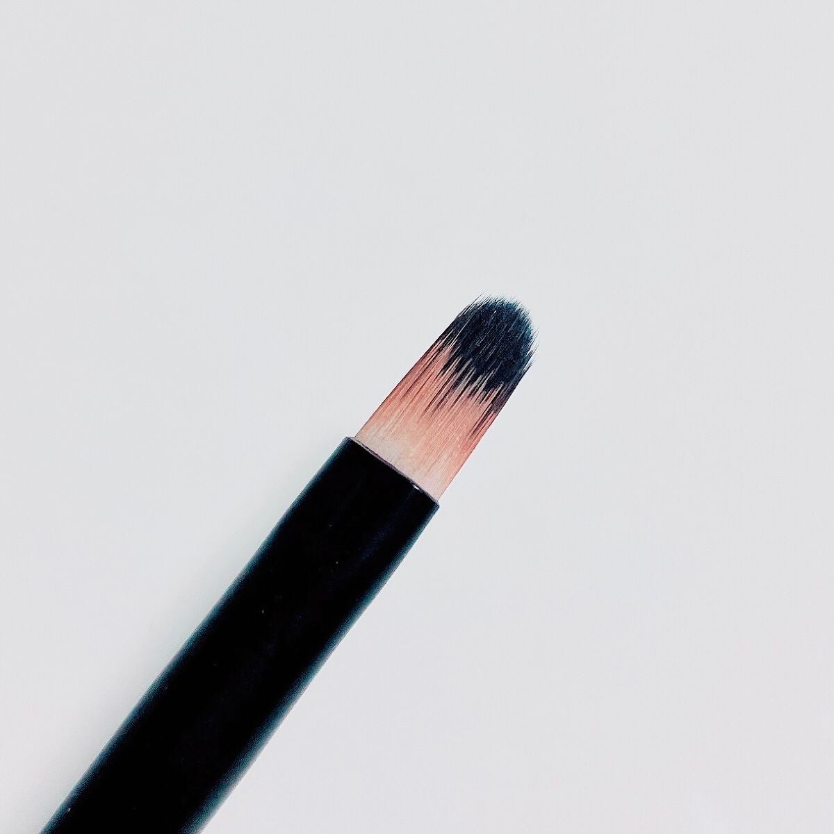 UR GLAM EYESHADOW BRUSH B/U R GLAM/メイクブラシを使ったクチコミ(2枚目)