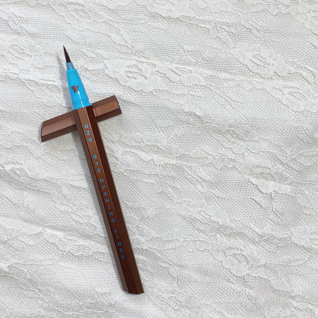 EYE OPENING LINER/UZU BY FLOWFUSHI/リキッドアイライナーを使ったクチコミ（2枚目）