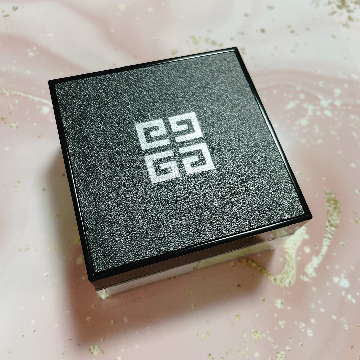 プリズム・リーブル/GIVENCHY/ルースパウダーを使ったクチコミ(1枚目)