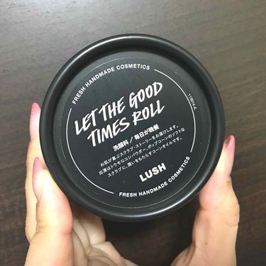 LUSH　LET THE GOOD TIMES ROLL

【品番･品名】
洗顔料／毎日が晩餐

【洗い心地･感想】
泡立たない洗顔料です☝（スクラブ）

ショップの方に聞いた使い方は、洗顔料を手に取り