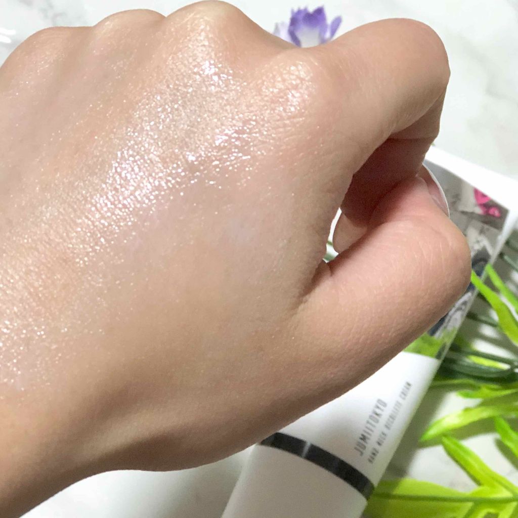 ハンドネック&デコルテアロマトリートメントクリーム/ジュミートウキョウ/ネック・デコルテケアを使ったクチコミ(4枚目)