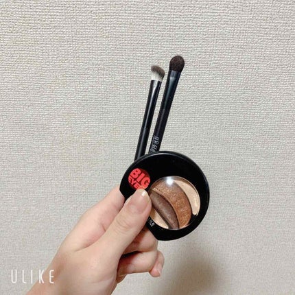 UR GLAM DUO EYESHADOW BRUSH A(デュオアイシャドウブラシA)/U R GLAM/メイクブラシを使ったクチコミ(1枚目)