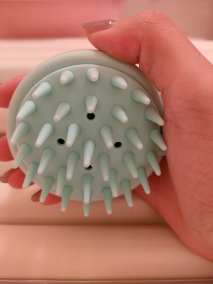 シャンプーブラシ/セリア/スカルプブラシを使ったクチコミ(2枚目)