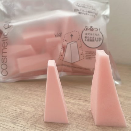メイクアップスポンジ(バリューパック ウェッジ型 30個)/DAISO/パフ・スポンジを使ったクチコミ(2枚目)