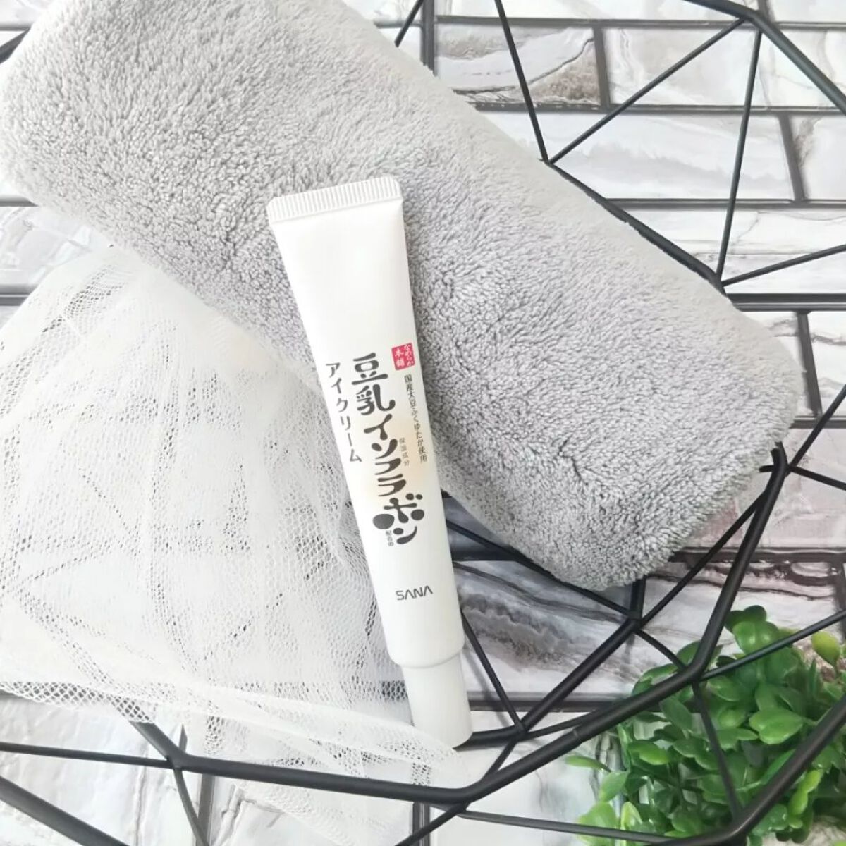 目元ふっくらクリーム NC/なめらか本舗/アイケア・アイクリームを使ったクチコミ(2枚目)