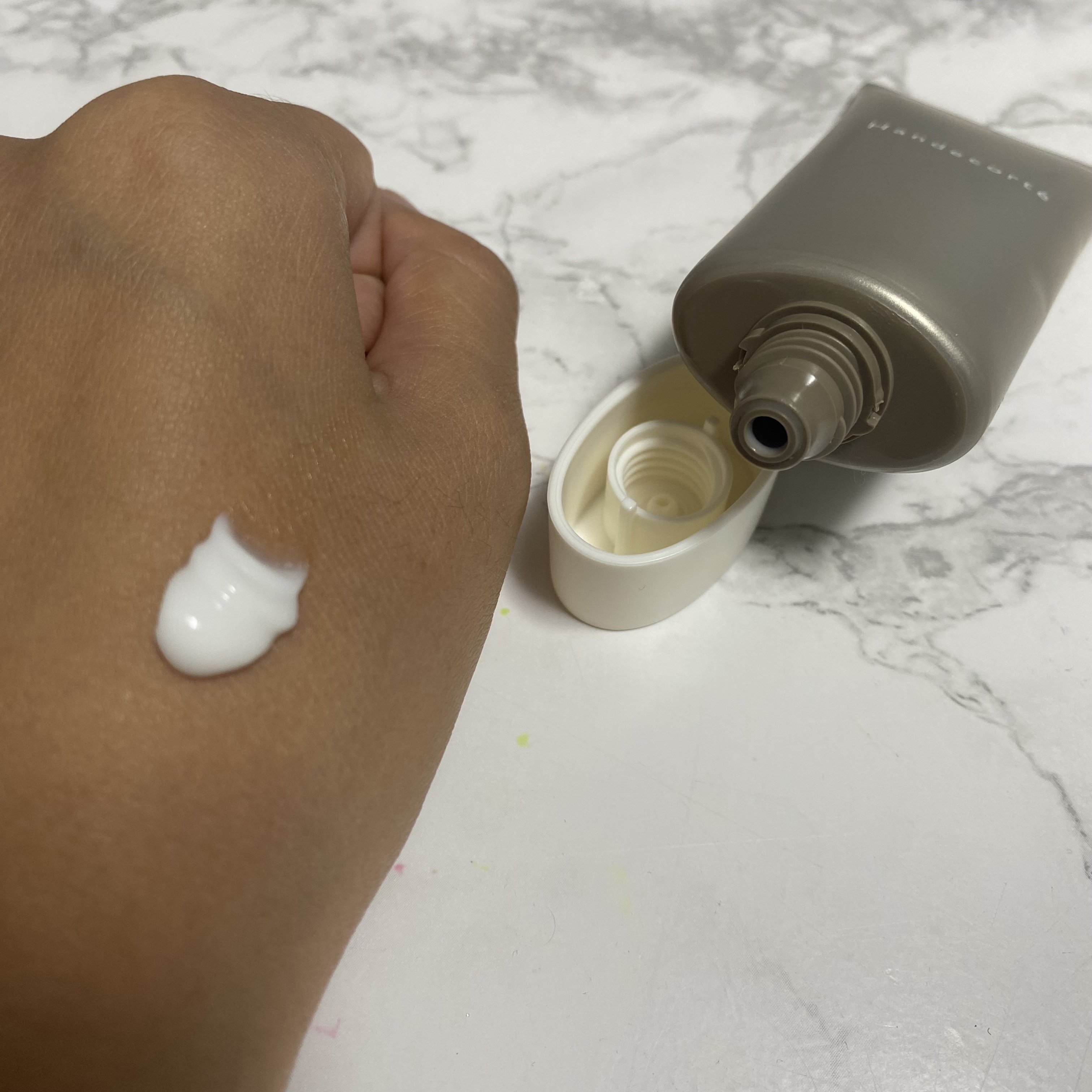 ハンデコルテ/キユートピア/ネック・デコルテケアを使ったクチコミ（2枚目）