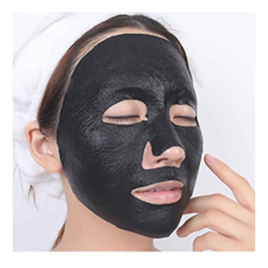 LEUNGESSMORE ブラックPスペシャルフェイスマスク LEUNGESSMORE