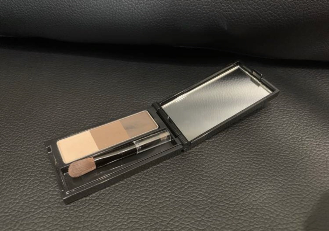 ケイト デザイニングアイブロウ3D/KATE/パウダーアイブロウを使ったクチコミ（1枚目）