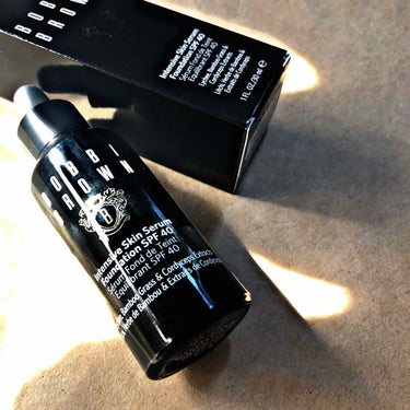 インテンシブ スキン セラム ファンデーション SPF40（PA++++） 3.5 ウォームベージュ/BOBBI BROWN/リキッドファンデーションを使ったクチコミ（1枚目）