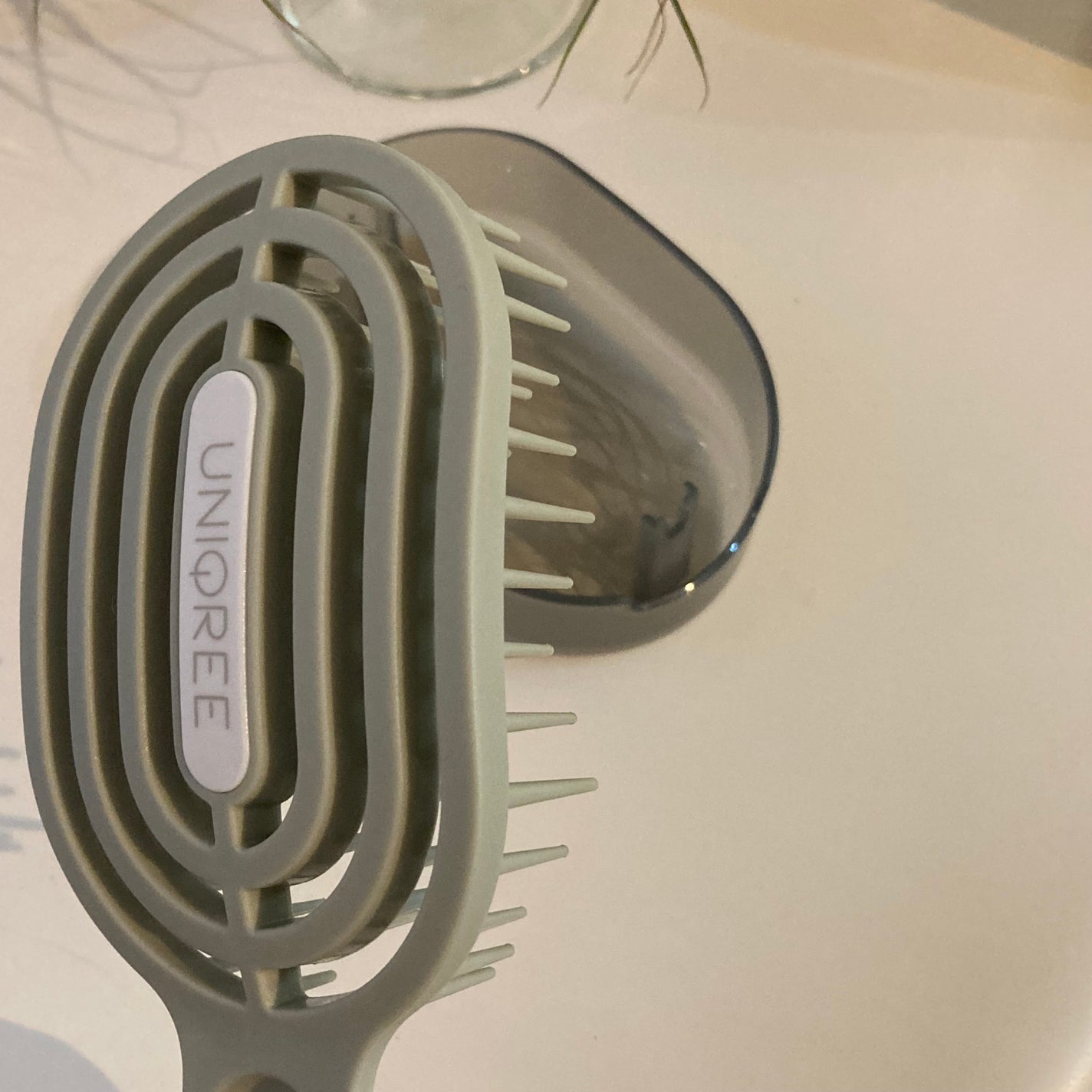 ユニークリー 4wayスムースヘアブラシ/ビー・エヌ/ヘアブラシを使ったクチコミ(2枚目)