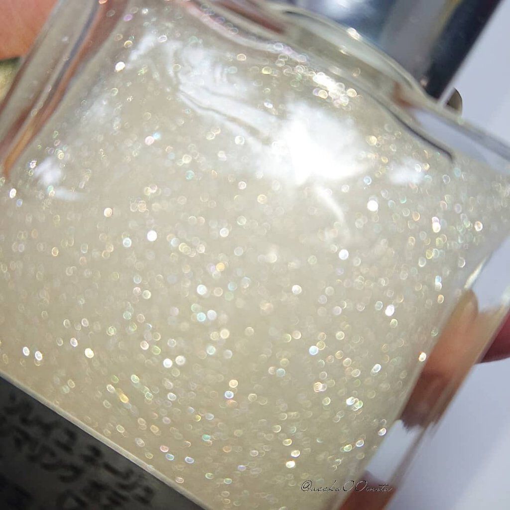 ソレイユ ネージュ シマリング ボディ オイル 45ml/TOM FORD BEAUTY/ボディオイルを使ったクチコミ（3枚目）