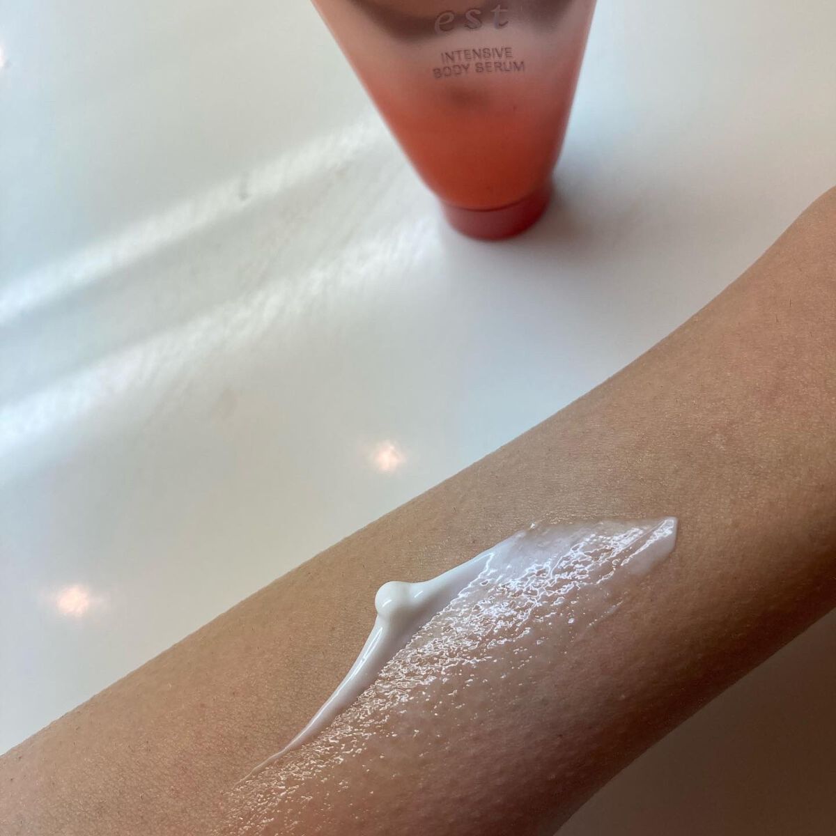 エスト インテンシブ ボディセラム/est/ボディクリームを使ったクチコミ（3枚目）