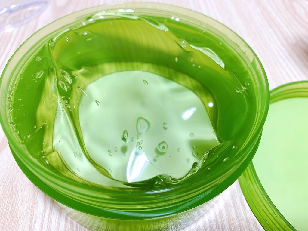 マイルド&モイスチャーアロエジェル/ネイチャーリパブリック/ボディローションを使ったクチコミ(2枚目)