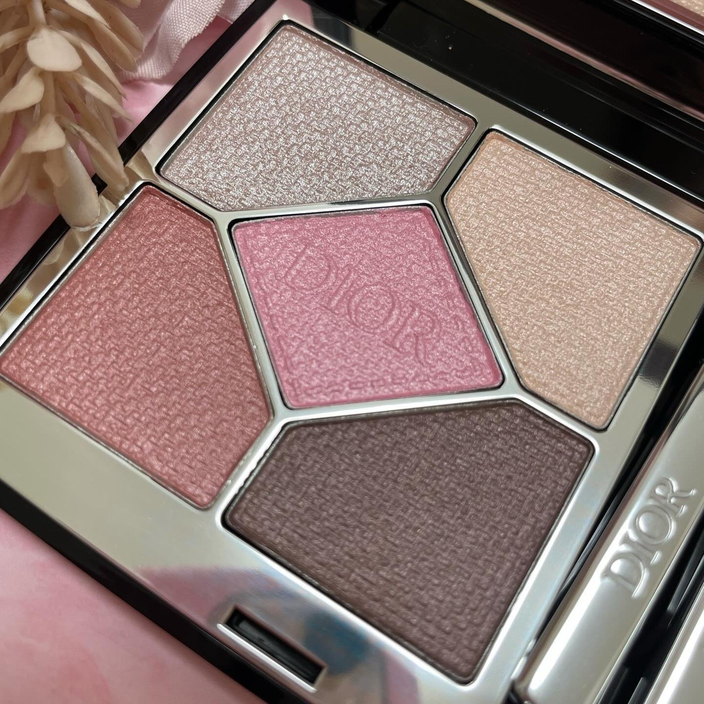 ディオールショウ サンク クルール/Dior/アイシャドウを使ったクチコミ(3枚目)