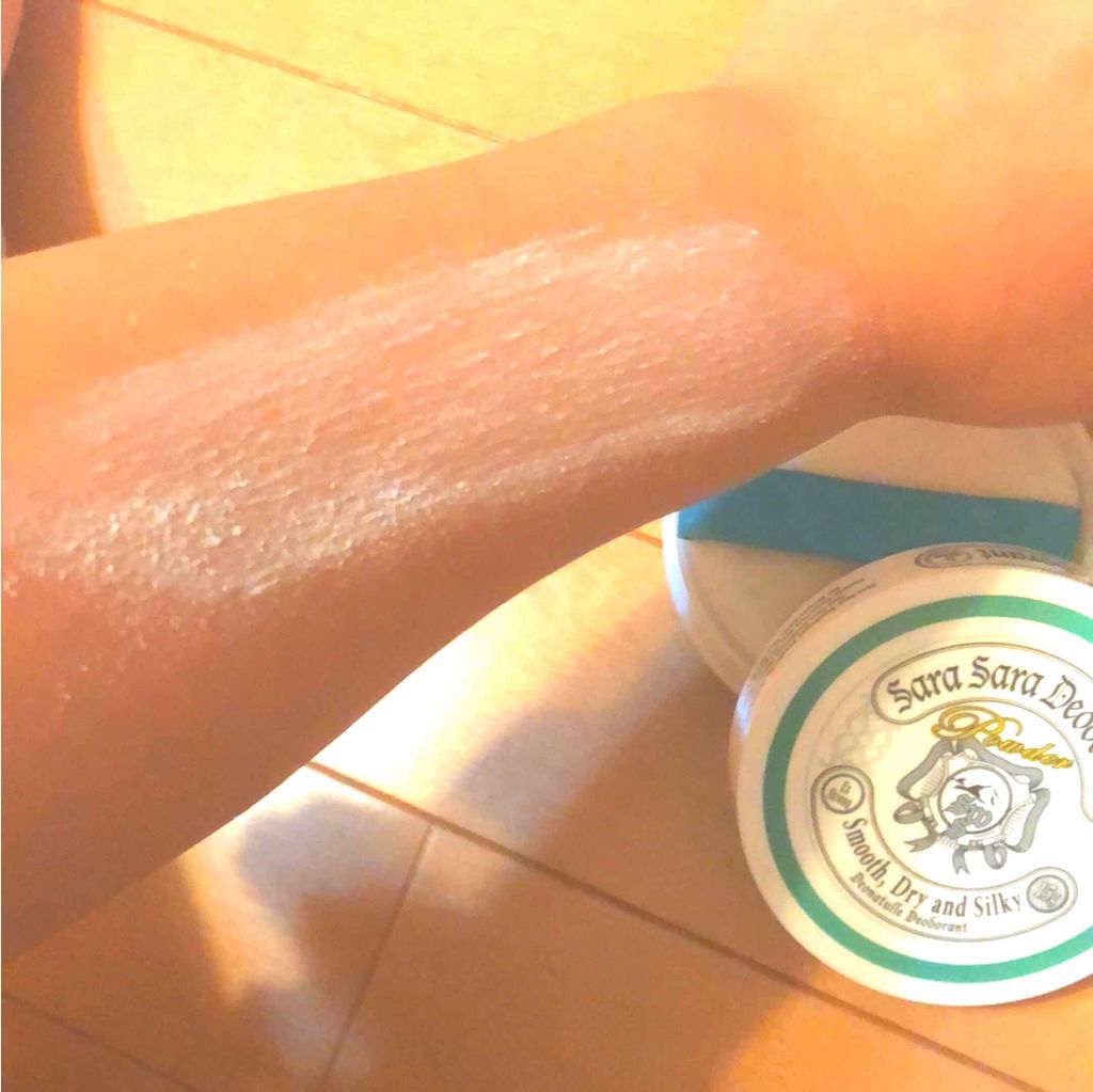 薬用さらさらデオドラントパウダー/デオナチュレ/デオドラント・制汗剤を使ったクチコミ（2枚目）