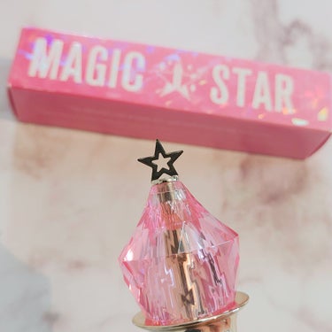 Jeffree Star Cosmetics Magic Star Concealerのクチコミ「コスメなの？おもちゃなの？
って分からなくなるくらいポップな
見た目のコンシーラーです。

キ.....」（2枚目）