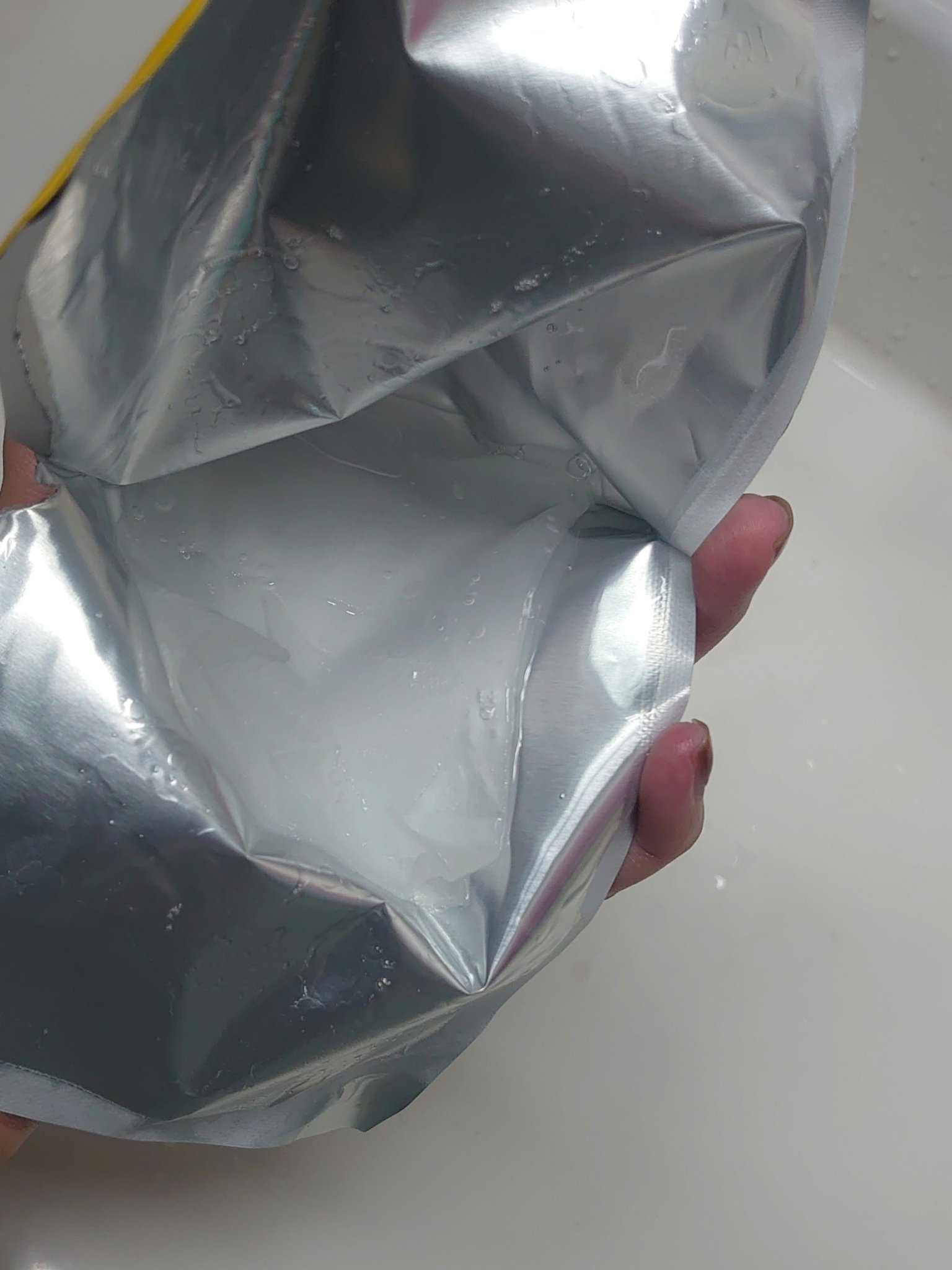 セラミドモイスチャーライジングマスク/Leaders Clinie(リーダーズ)/シートマスク・パックを使ったクチコミ（2枚目）