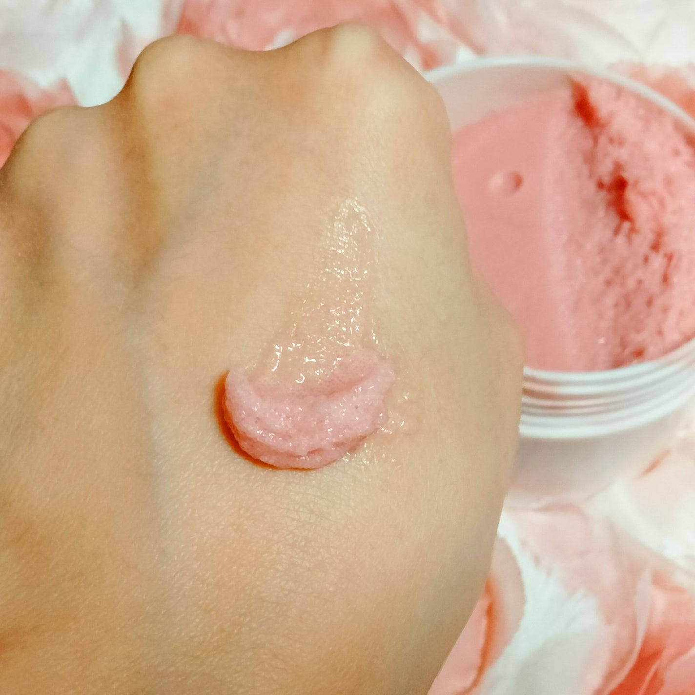 キューミースウィートボムタラソスクラブ ピオニーブーケの香り/AGARISM/ボディスクラブを使ったクチコミ(2枚目)