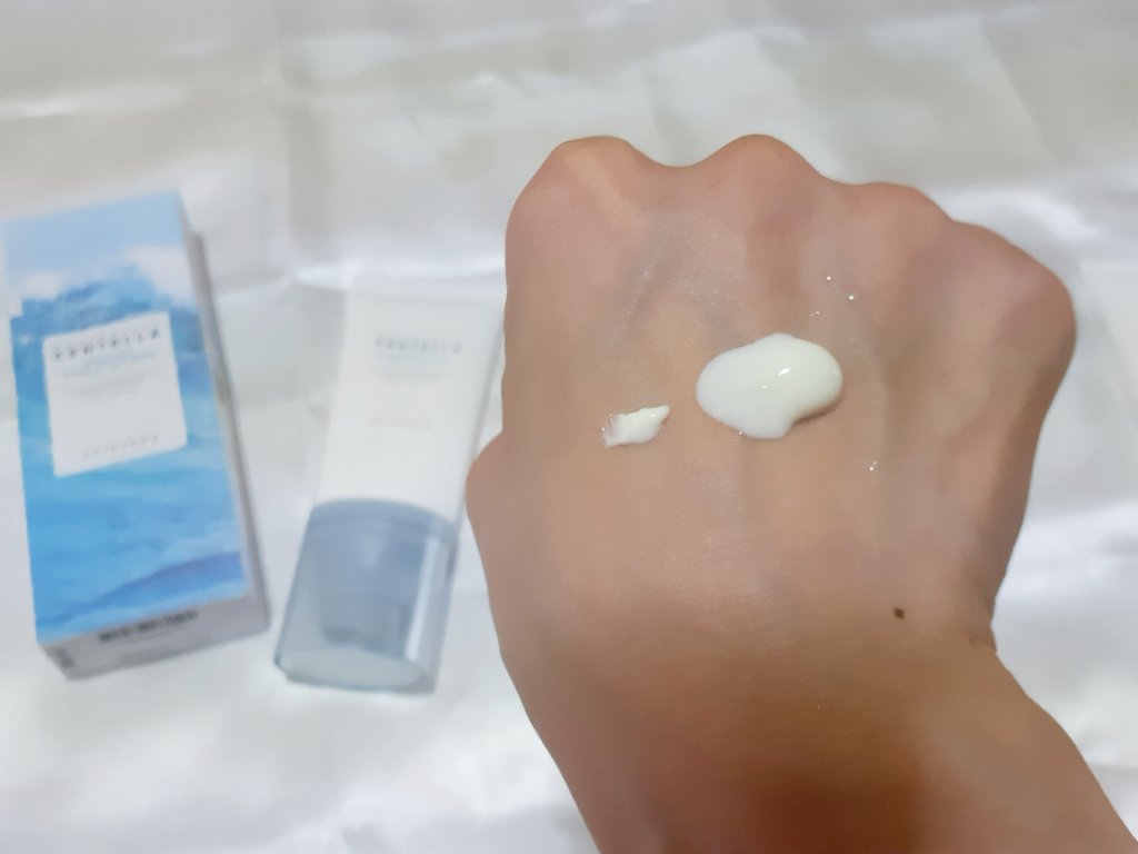 ヒアルーシカ ウォーターフィット サンセラム/SKIN1004/日焼け止めローションを使ったクチコミ（3枚目）