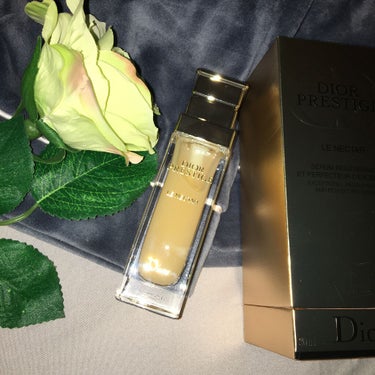 
Diorのプレステージ ル ネクター💕

伸びもよくて良い匂い🌹
正直香り強いかな😅w

でも肌が生き返る感じがします。

しっとり感はかんじないけど
乾燥した肌がモチッとします！！

容器がもう可愛