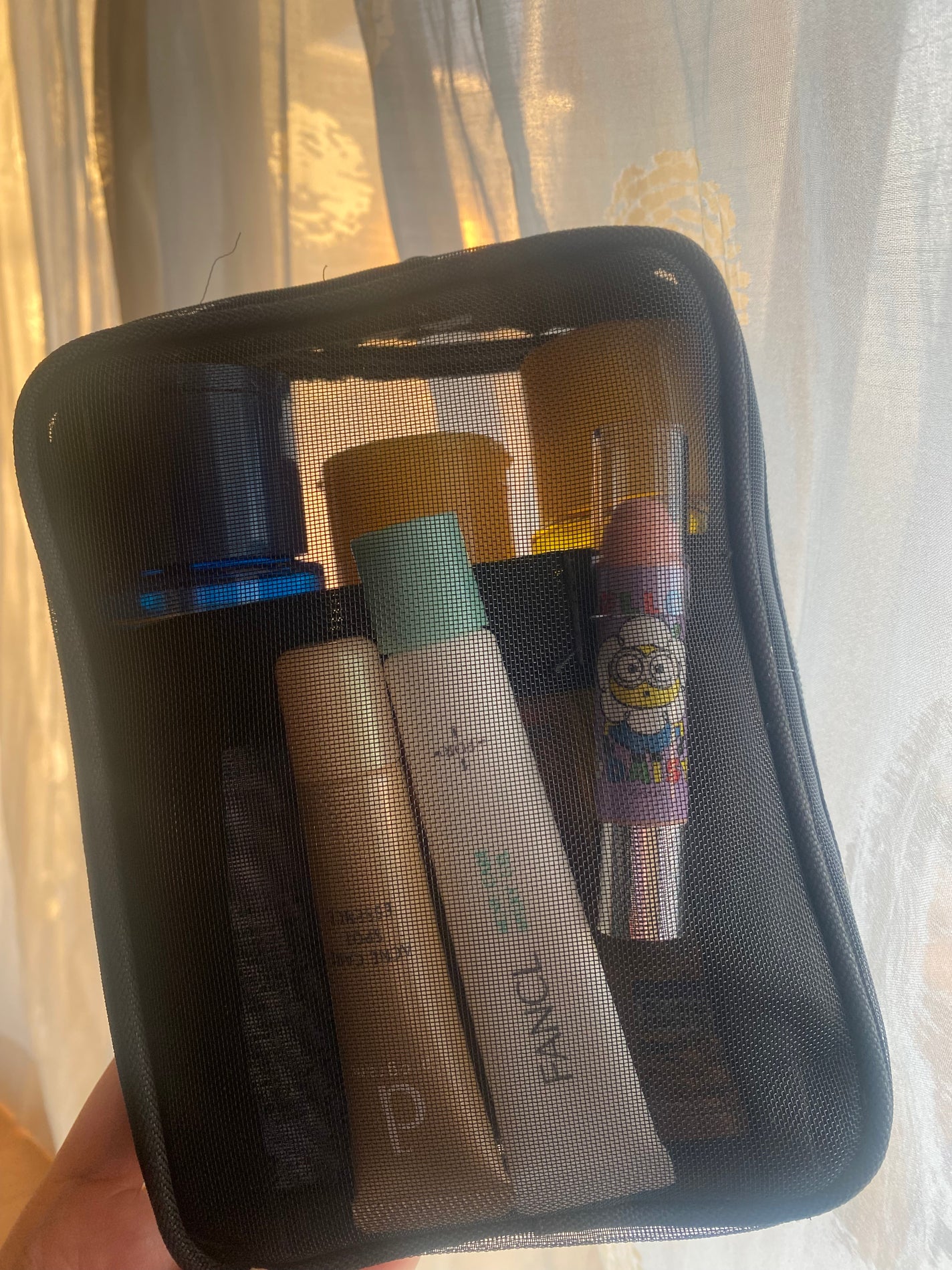 メッシュ縦型ポーチ/キャンドゥ/化粧ポーチを使ったクチコミ(8枚目)