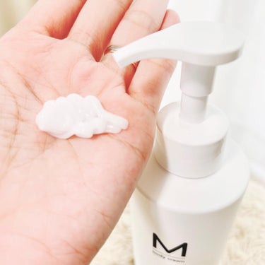 M body cream エムボディクリームのクチコミ「医療現場から生まれた
ボディクリーム✨

┈┈┈┈┈┈┈┈┈┈

M body cream

.....」（2枚目）