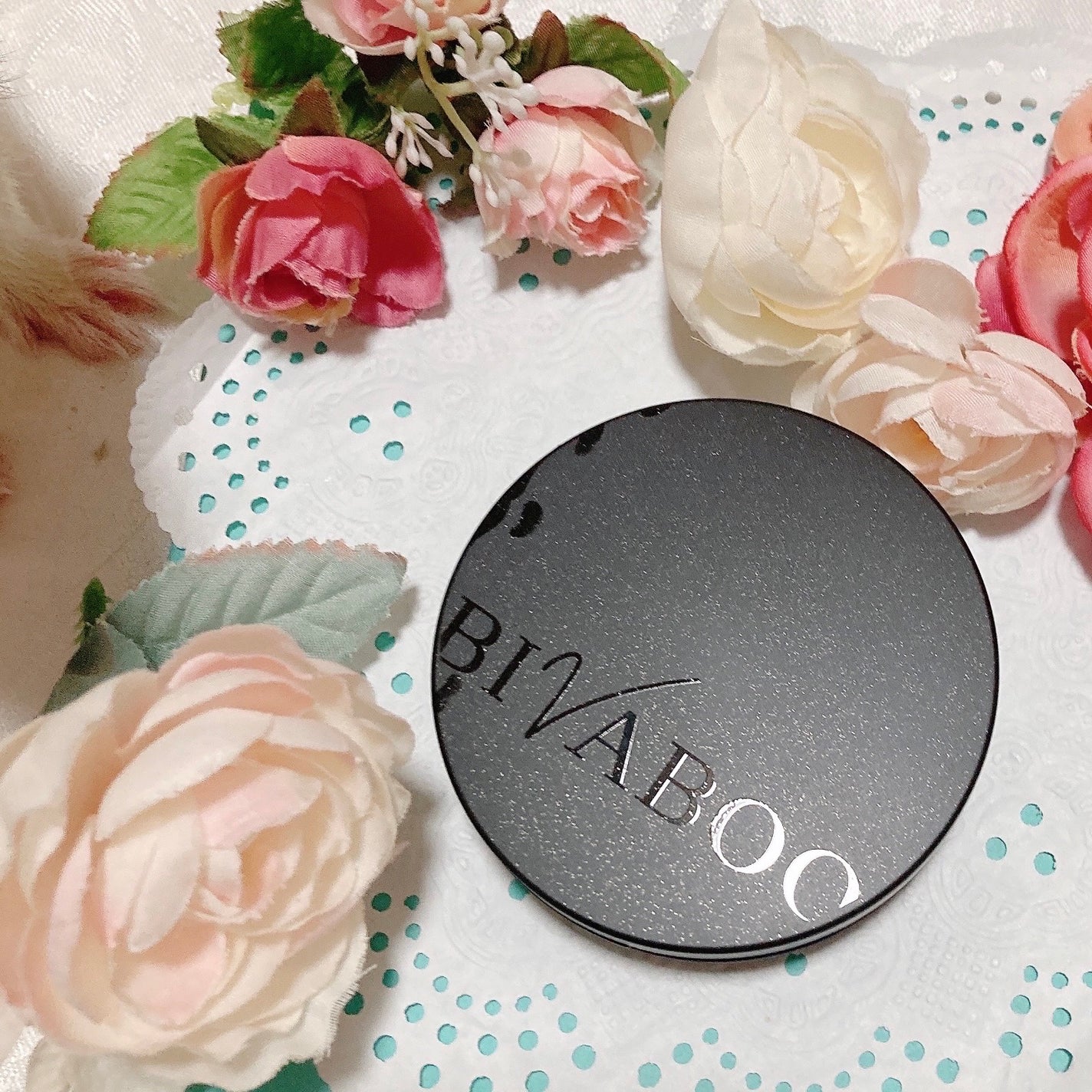 ベルベットジュエルクッション/BIVABOO/クッションファンデーションを使ったクチコミ(4枚目)