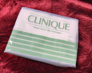 CLINIQUE クリニーク コットン Nのクチコミ「コットンの大きさは資生堂コットンの少し小さめの正方形。

厚みはまあまあありますが、コットンが.....」（1枚目）