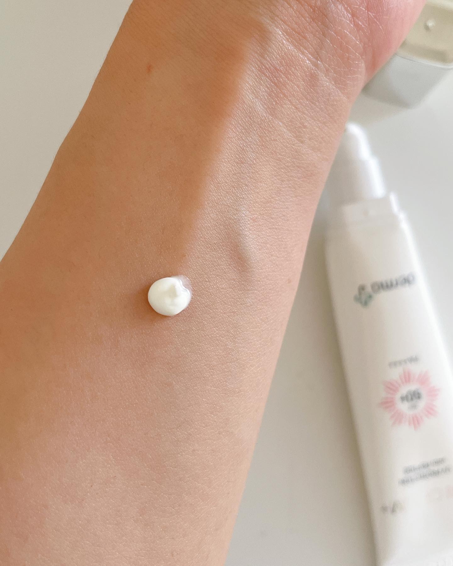 サンクリーム＋/ DermaJ/日焼け止めクリームを使ったクチコミ（3枚目）