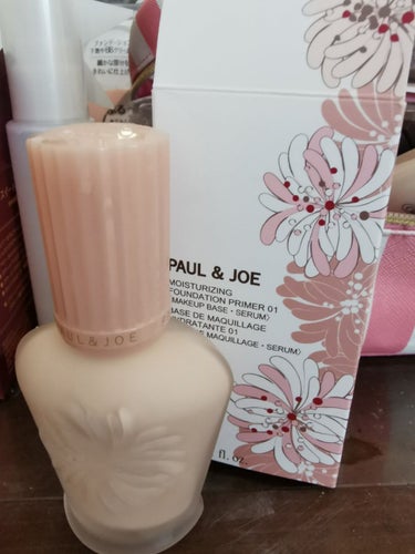 モイスチュアライジング ファンデーション プライマー/PAUL & JOE BEAUTE/化粧下地を使ったクチコミ（2枚目）