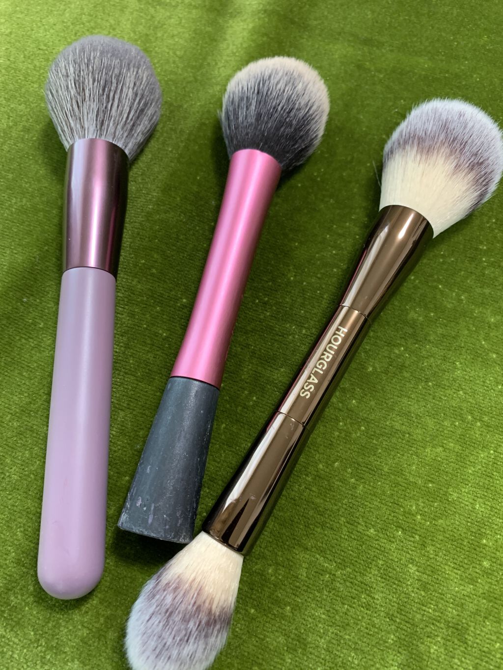 HOURGLASS Veil Translucent Setting Powder Brush
