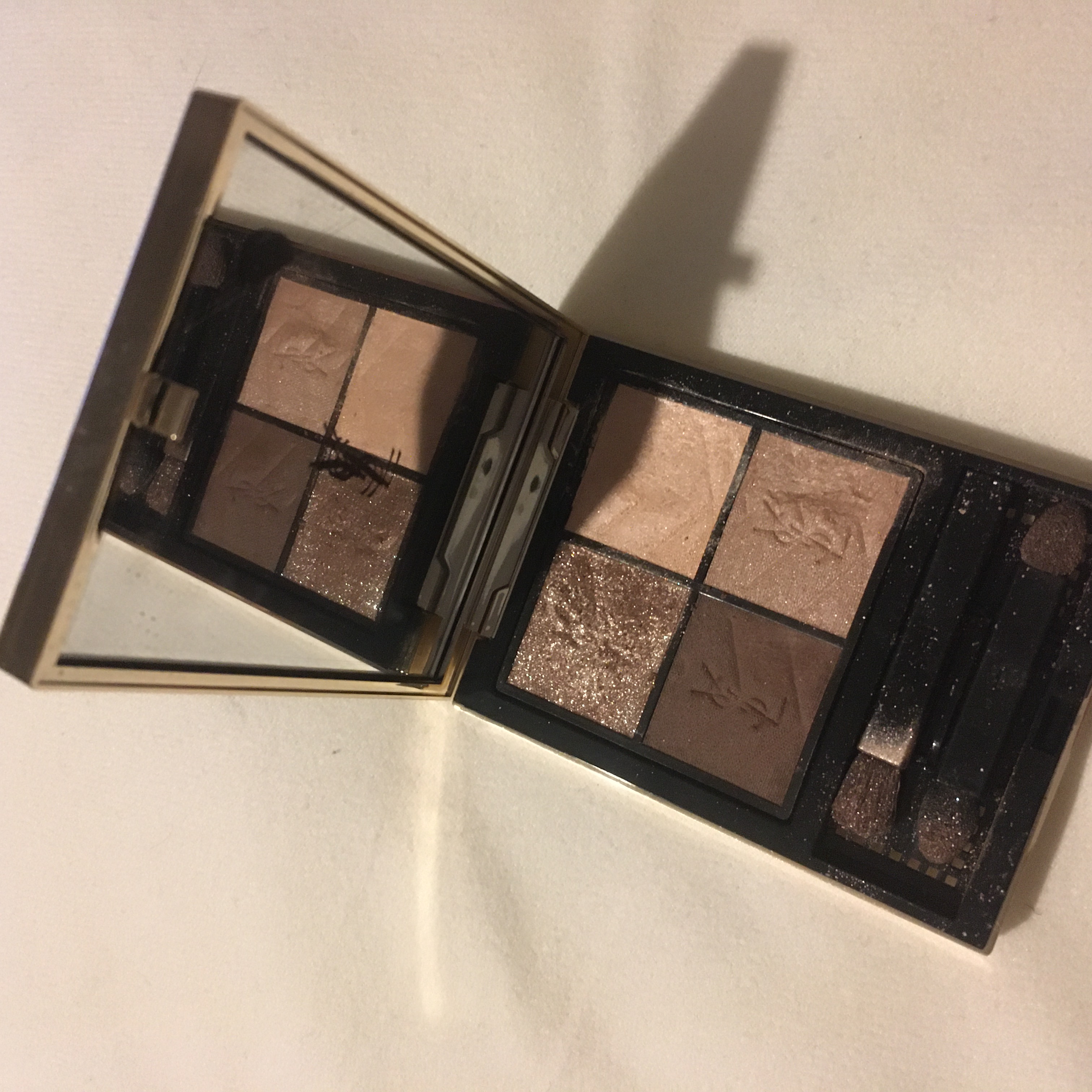 クチュール ミニ クラッチ/YVES SAINT LAURENT BEAUTE/アイシャドウパレットを使ったクチコミ（1枚目）