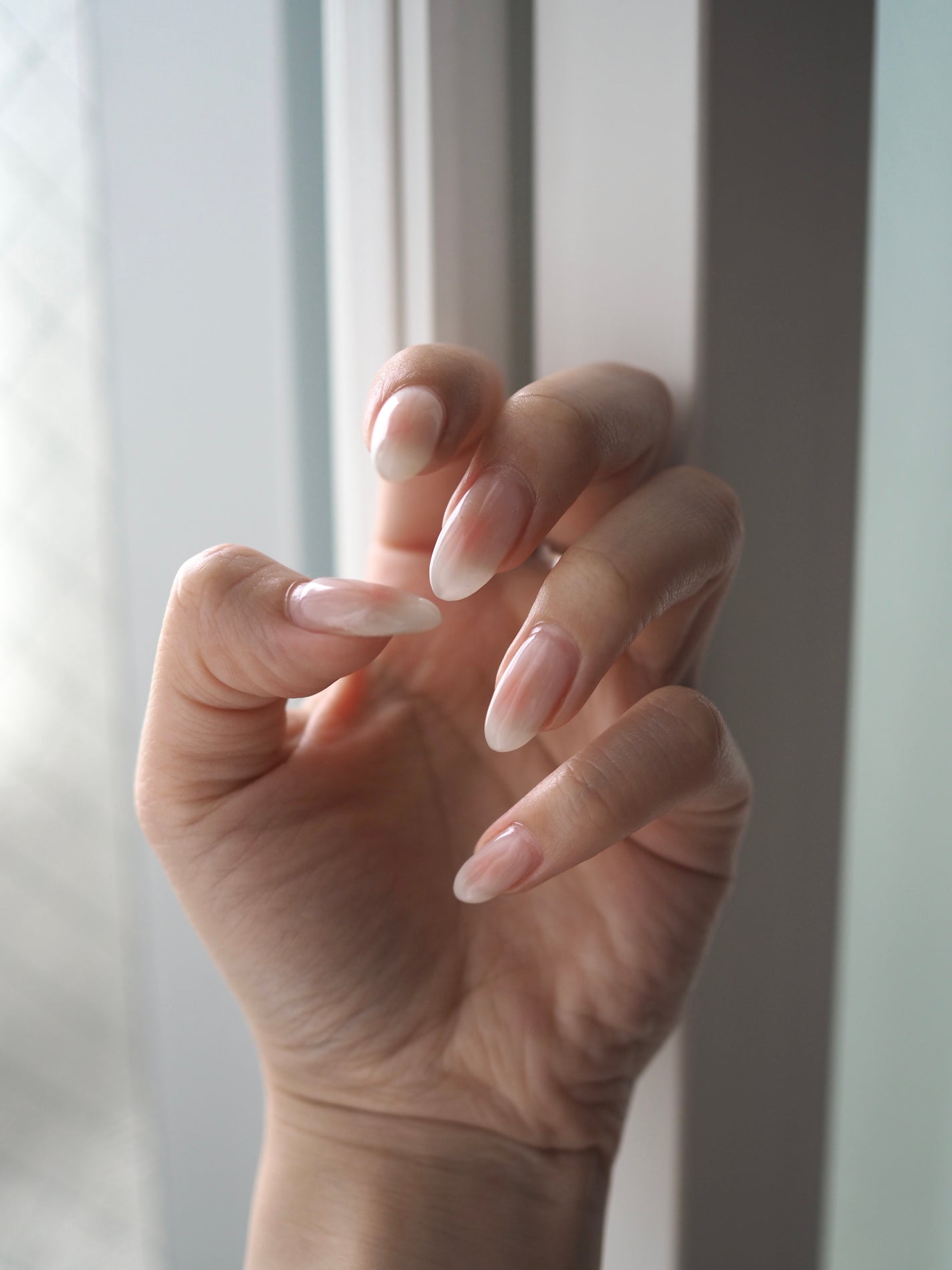 Kaco🎀 on LIPS 「【夏にオススメネイル🍑】私が夏にオススメなのはじゅわっと可愛い..」(1枚目)