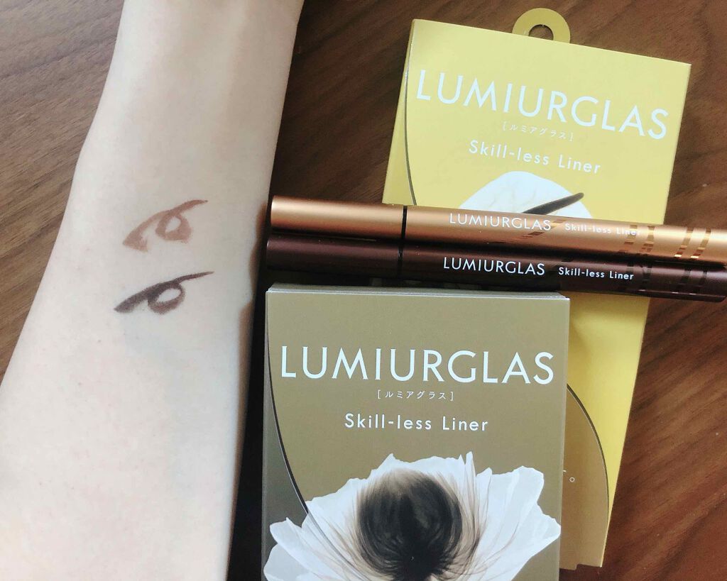 スキルレスライナー/LUMIURGLAS/リキッドアイライナーを使ったクチコミ（3枚目）