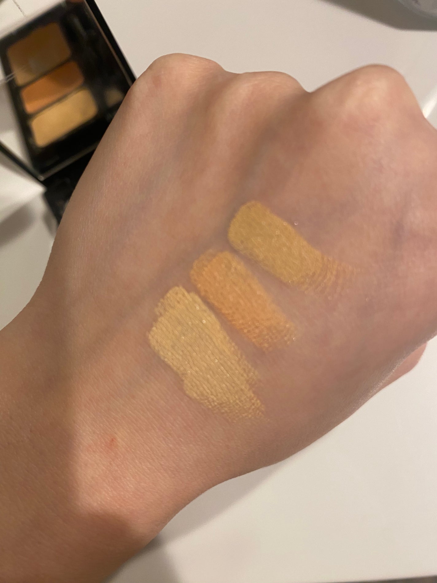 ミネラルコンシーラーパレット/エトヴォス/パレットコンシーラーを使ったクチコミ(3枚目)