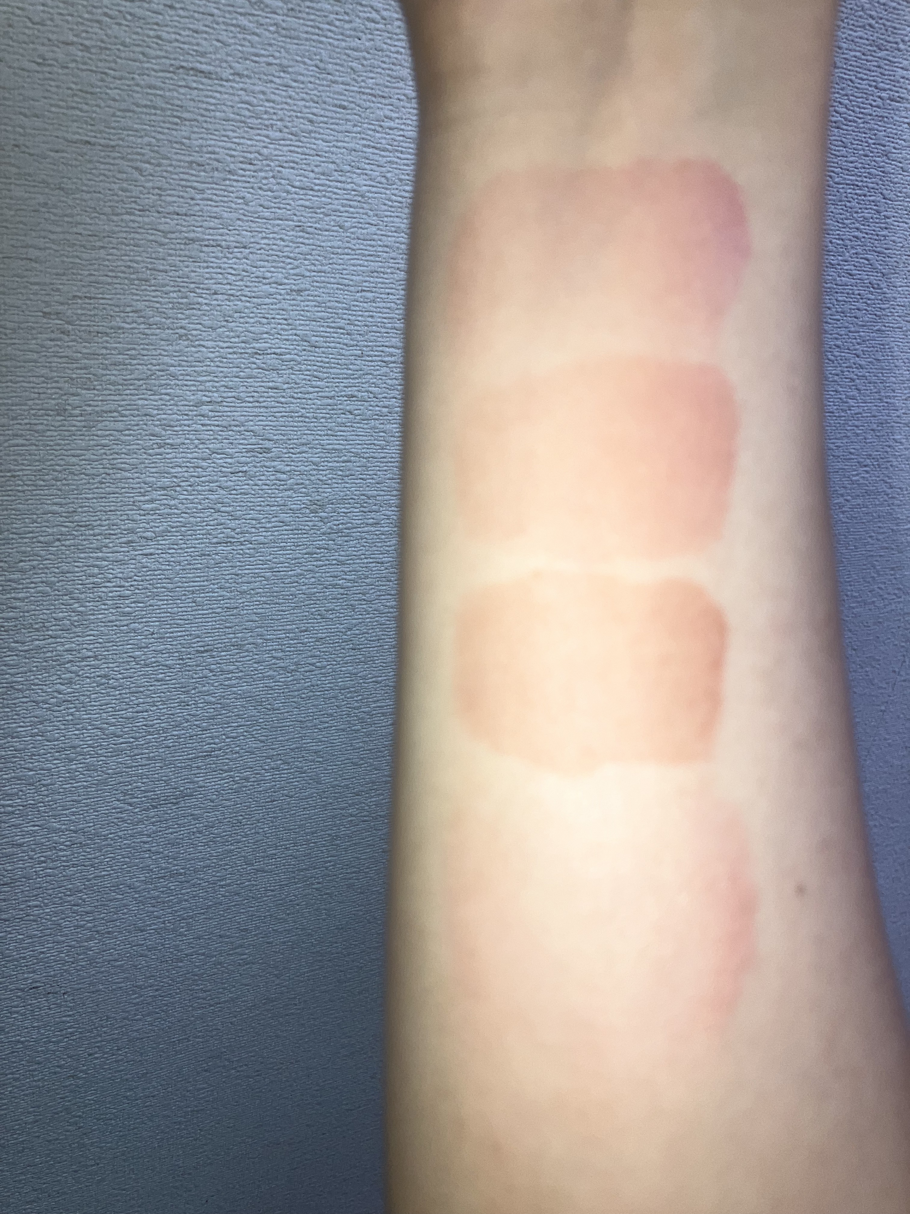 メルティンググロウリップバーム 302 エミリー/Dinto/リップバームを使ったクチコミ（2枚目）