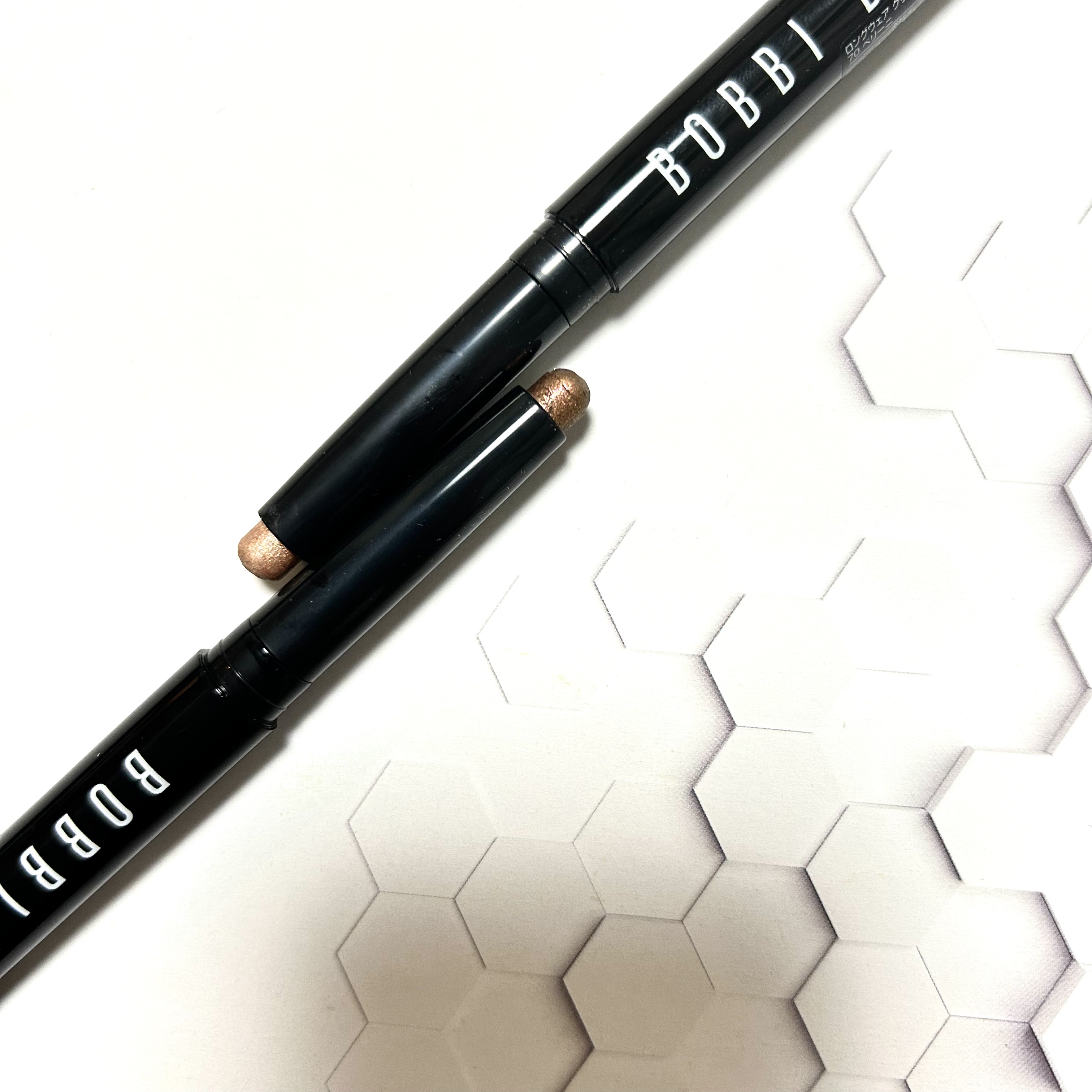 ロングウェア クリーム シャドウ スティック マルチクロム 72 ブロンズ/BOBBI BROWN/スティックアイシャドウを使ったクチコミ（3枚目）