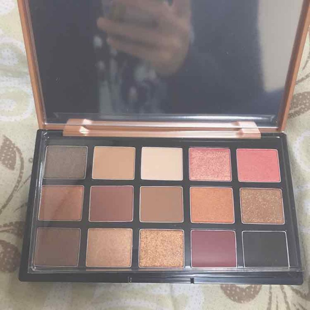 プレイカラーアイパレット ランジェリーバックステージ/ETUDE/アイシャドウパレットを使ったクチコミ(2枚目)