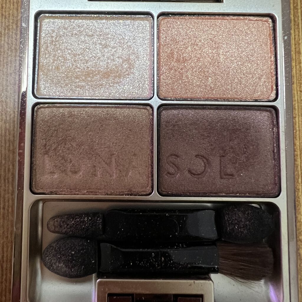 スキンモデリングアイズ/LUNASOL/アイシャドウパレットを使ったクチコミ（2枚目）