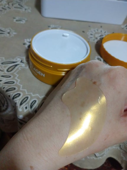 ゴールドコラーゲンファーミングアイパッチ/SNP/アイケア・アイクリームを使ったクチコミ(2枚目)