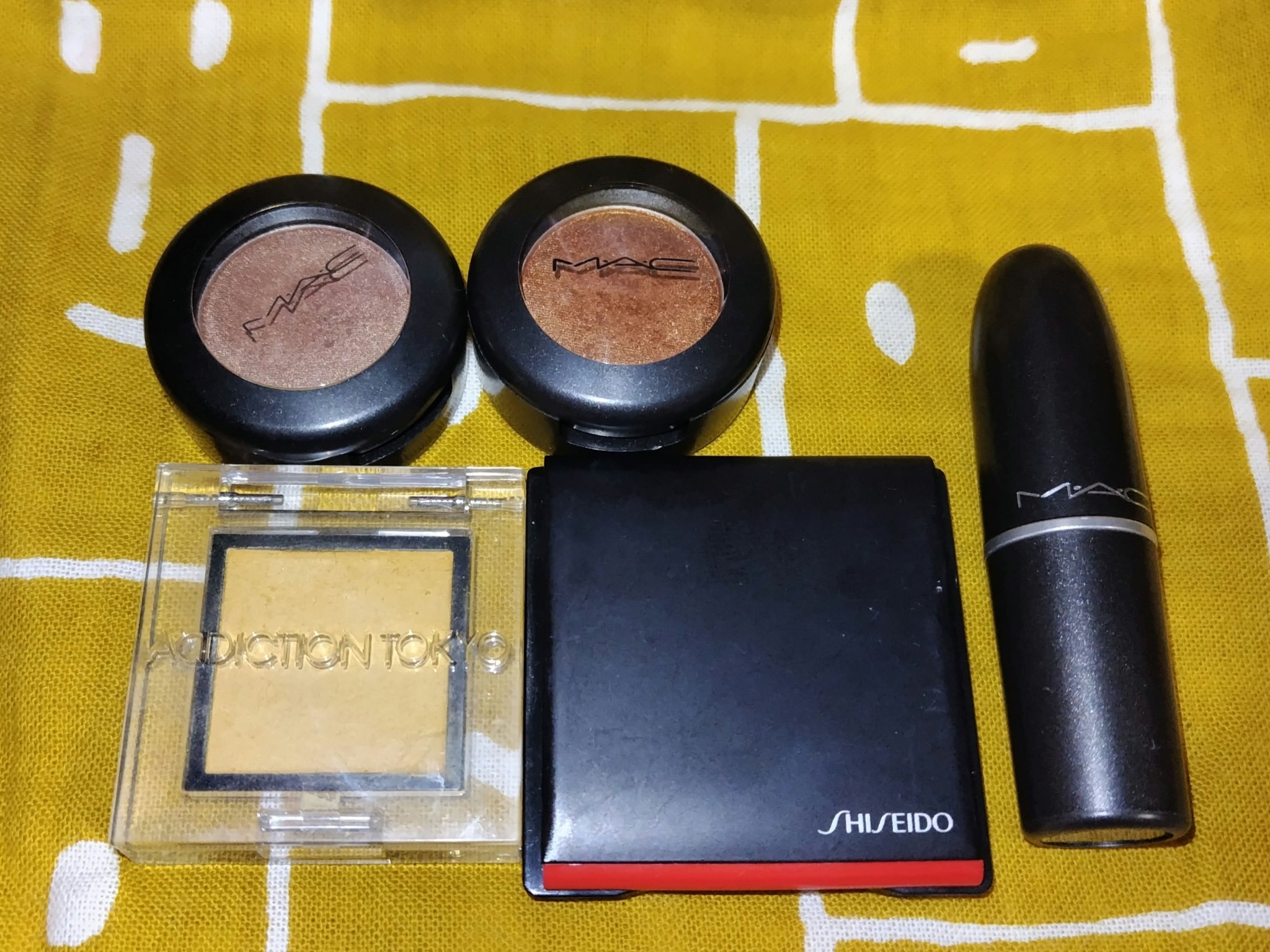 アディクション ザ アイシャドウ マット 022M Citrine/ADDICTION/単色アイシャドウを使ったクチコミ（1枚目）