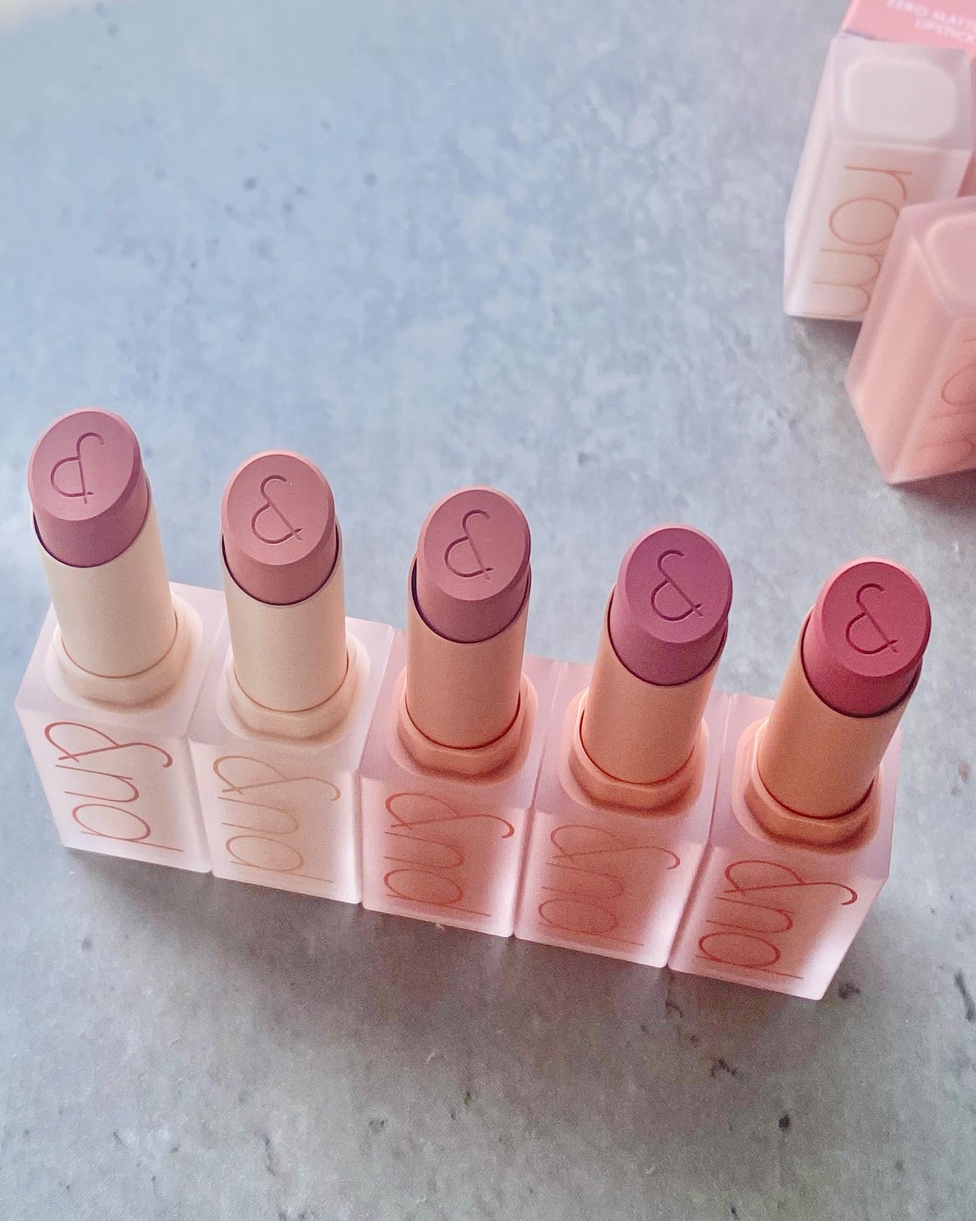 ゼロマットリップスティック/rom&nd/口紅を使ったクチコミ(2枚目)